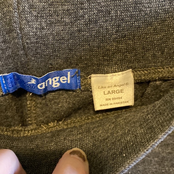 NWOT Like An Angel Vintage Juniors Large Short Sleeved Hoodie & Capri Pants Set - Picture 13 of 15